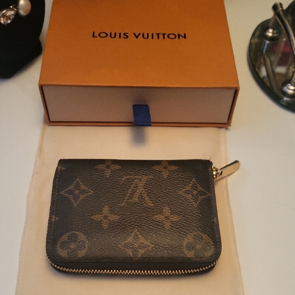 Louis Vuitton Monogram Wallet - Brown